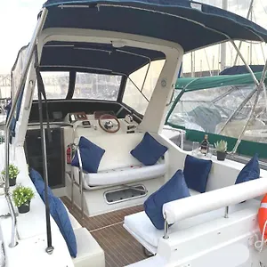 Hotel en barco El Barco De Fiestas, Sant Adrià de Besòs